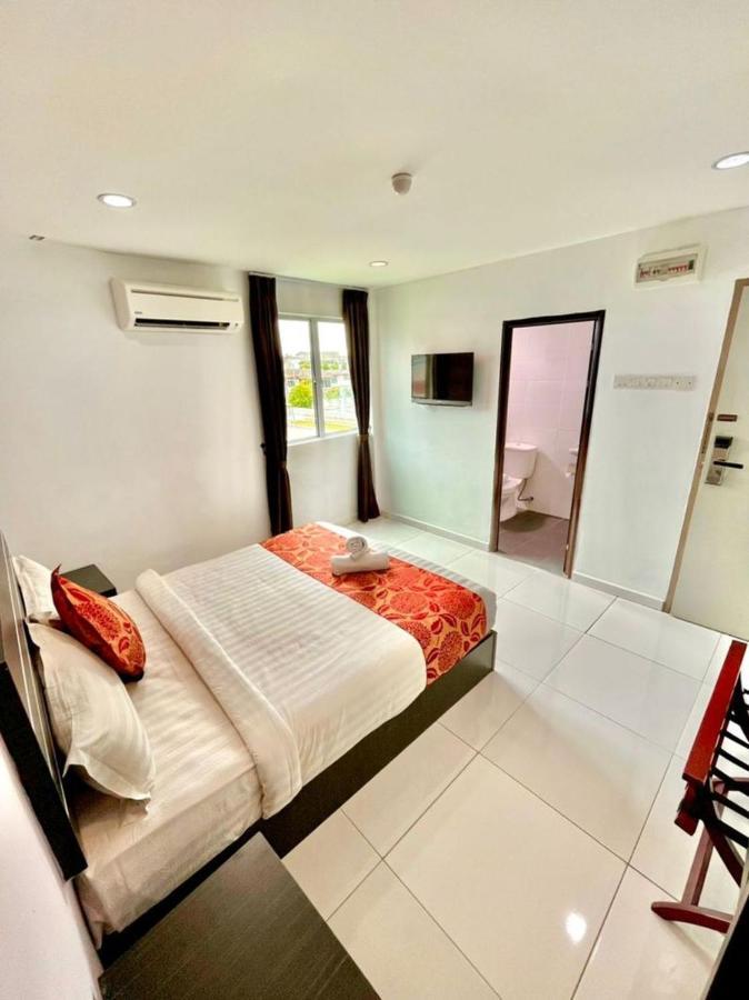 Hotel Zamburger Tengkera Melaka Malacca Exterior foto